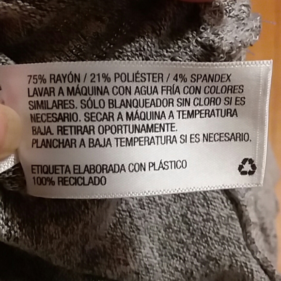 Gray long sleeved top - Picture 6 of 6